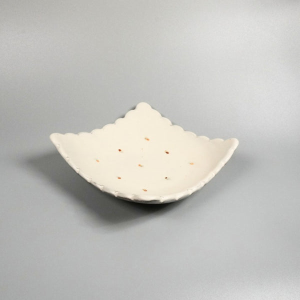 角皿（ビスケット） 麻ノ窯