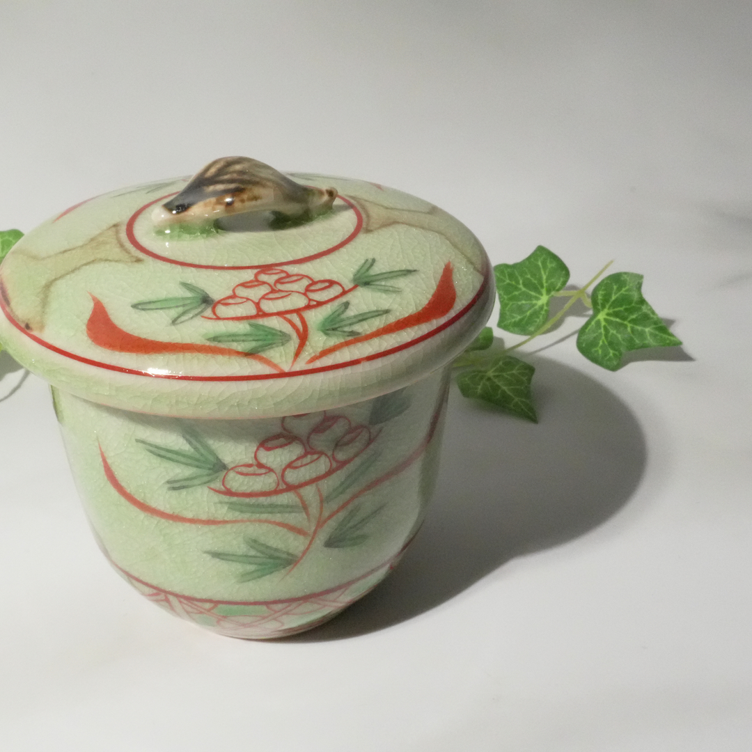 Tasse libre avec couvercle | Shōchikubai | Shōhō
