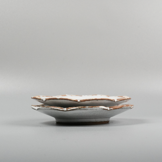 Flower-shaped mamezara | White | Asano Kiln