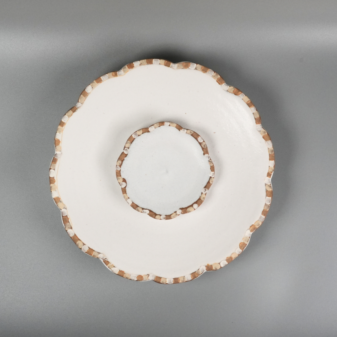 Flower-shaped mamezara | White | Asano Kiln