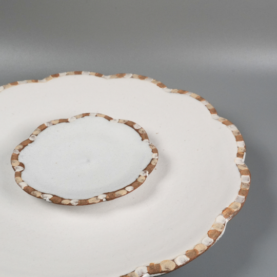 Flower-shaped mamezara | White | Asano Kiln