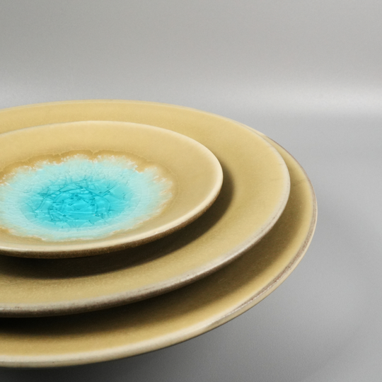 Crackle glaze small plate | Shoyo Kiln