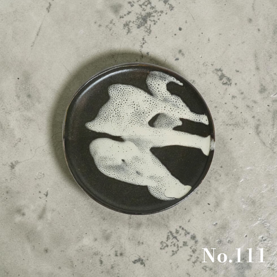 モノトーンの平皿 | 小皿 | 12cm | Luke