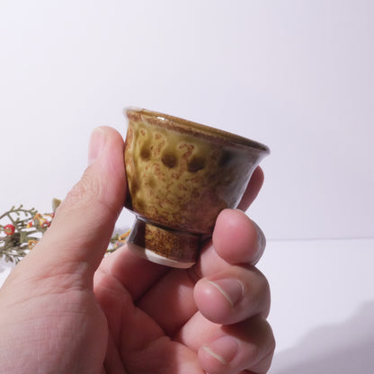 茶色 | 縦長 | お猪口