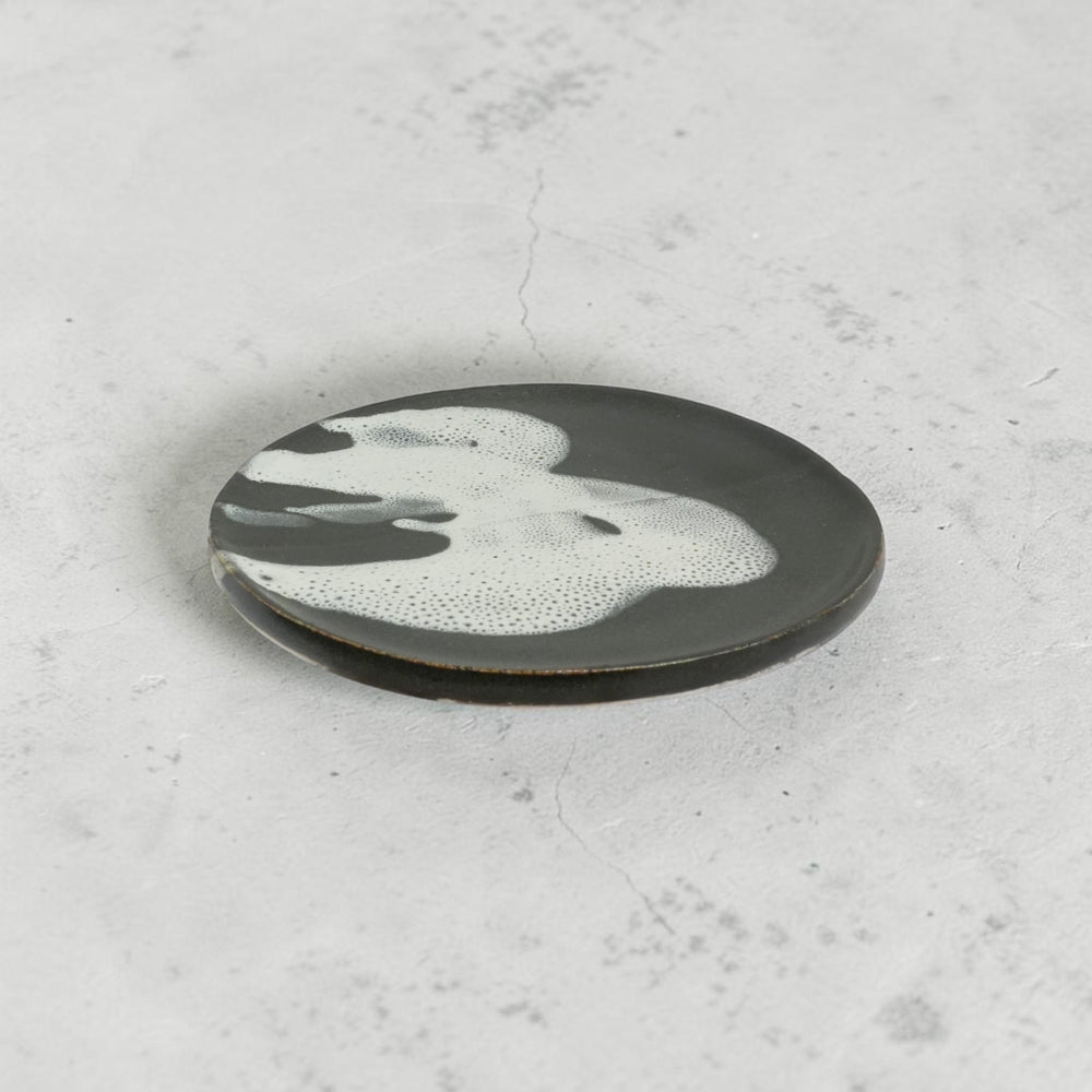 モノトーンの平皿 | 小皿 | 12cm | Luke
